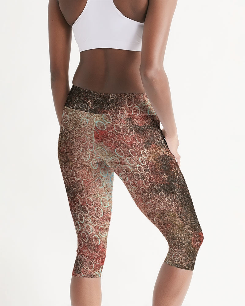 Flowers Circles Women's Mid-Rise Capri