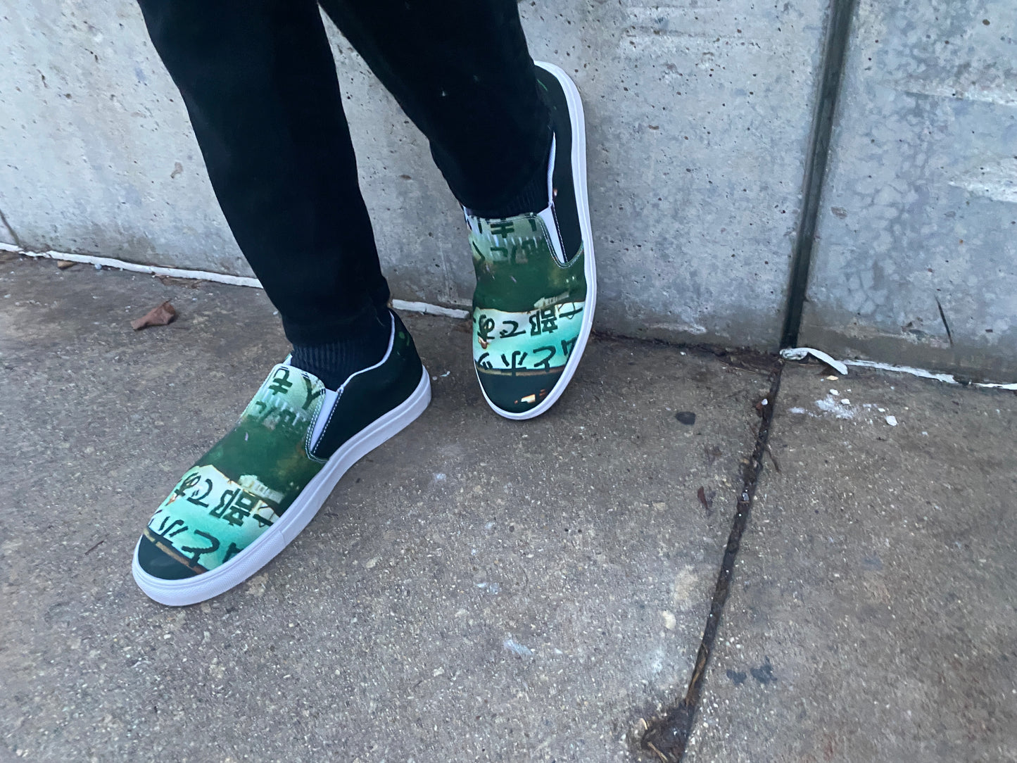 4 Pools Men's Slip-On Canvas Shoe