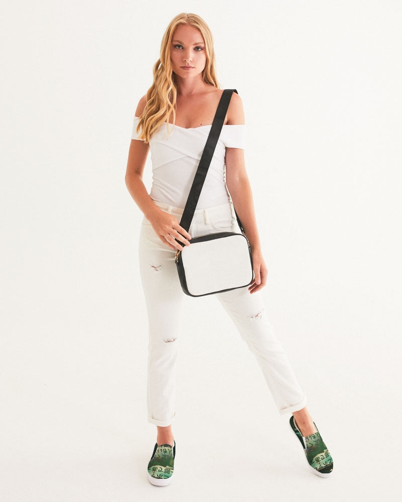 4 Pools Women's Slip-On Canvas Shoe