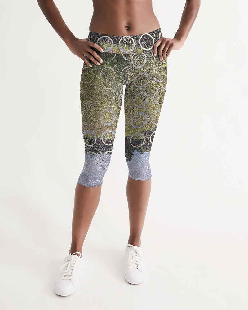 Circular Prairie Women's Mid-Rise Capri